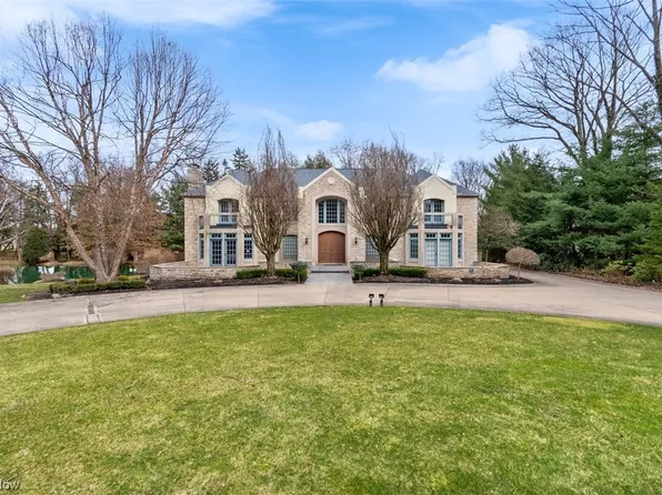 561 Leeds Gate Ln, Wadsworth, OH 44281