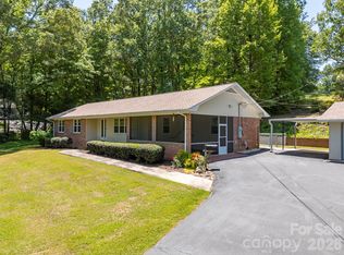 113 Chestnut Rd, Landrum, SC 29356