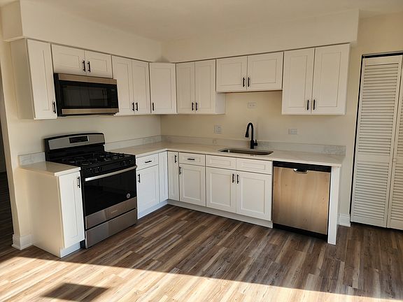 5th image of 17216 Peach Grove Ln