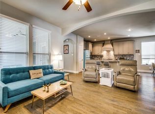 1429 Bull St, Aubrey, TX 76227