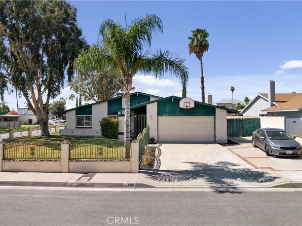 2880 Mojave Ct, Highland, CA 92346