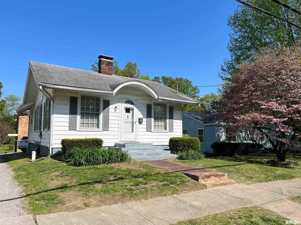 228 S 20th St, Murphysboro, IL 62966