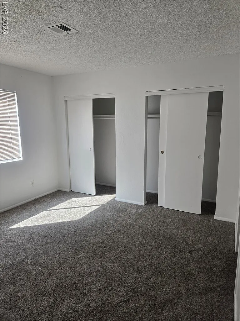 2 bed, 1.0 bath, 3672 sqft, $1,150 — Photo 4