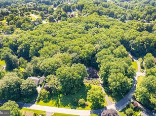 32 Darien Rd, Newark, DE 19711