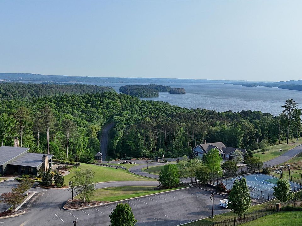 1st image of 51 Fall Creek Dr
