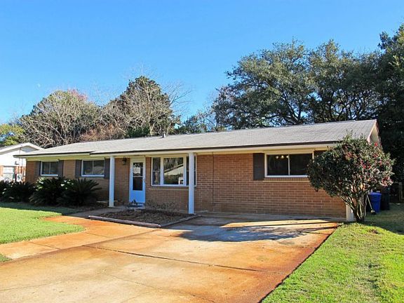 2nd image of 131 Fulmar Cir NE