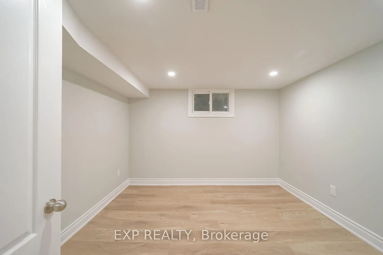 1 bed, $1,200 — Photo 4