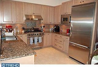 4th image of 23 S 23rd St #2G