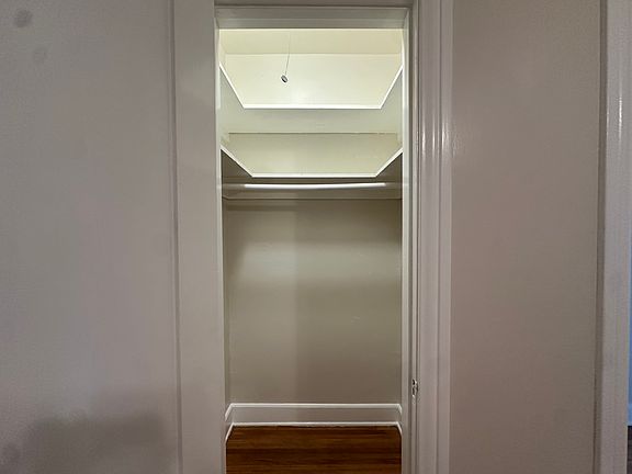 3rd image of 1433 Centinela Ave #B
