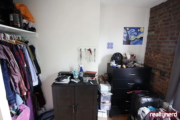 Rented by Realty Nerd | media 8