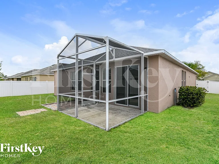 2716 Barclay Ln — Photo 15