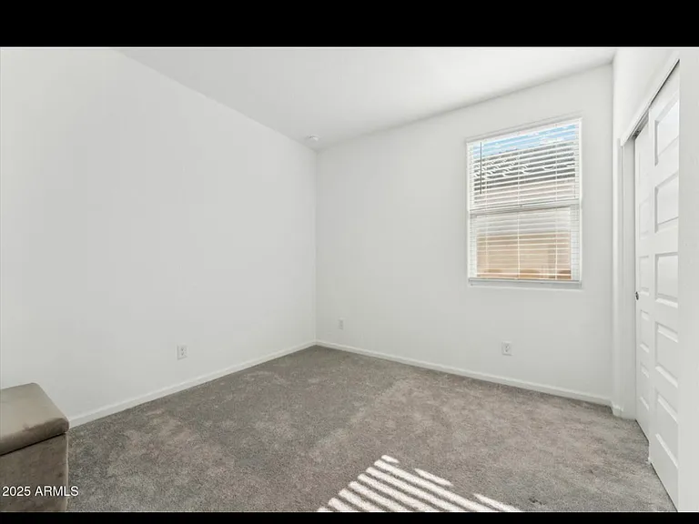 W Marguerite Ave — Photo 2