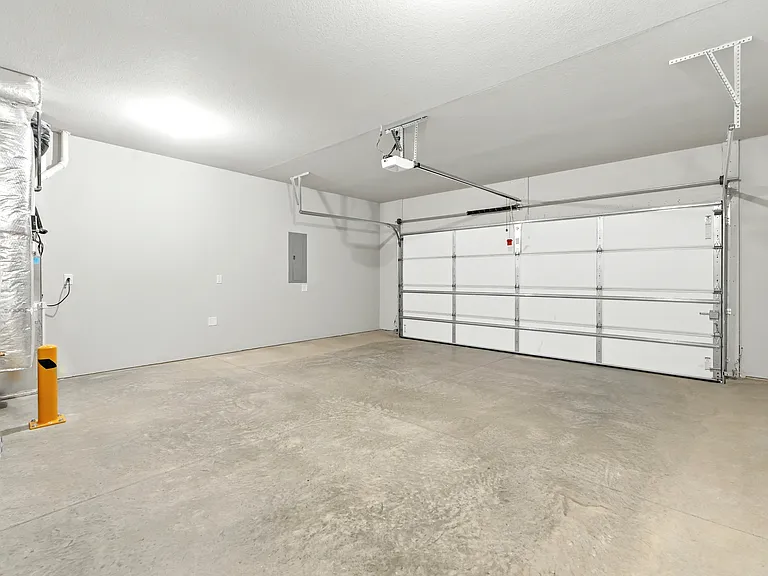 3599 Canal Square Dr — Photo 12