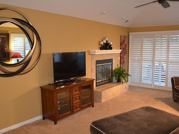 3rd image of 1787 Pinion Way