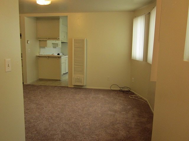 1st image of 646 1/2 Chestnut Ave #B