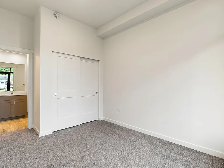 City Gate Apartments — Photo 90