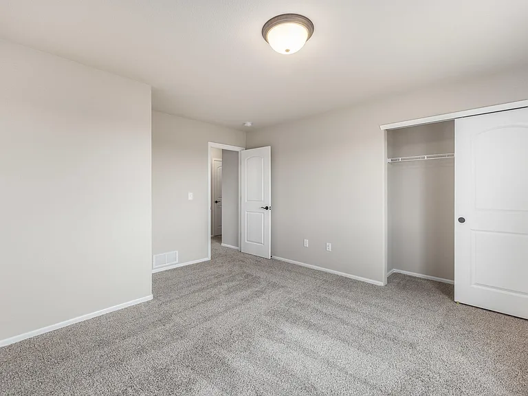 Upstairs bedroom 4