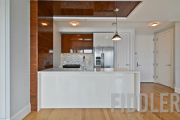 Rented by Fiddler Realty | media 126