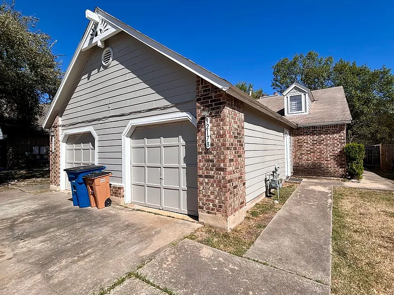 9217 Kempler Dr — Photo 16