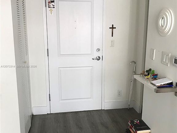 3rd image of 111 E Flagler St APT 701