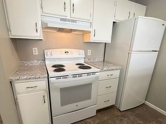 4th image of 1009 W 26th St #8