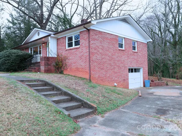 109 Fox St, Morganton, NC 28655