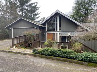 5009 SW Humphrey Park Rd, Portland, OR 97221