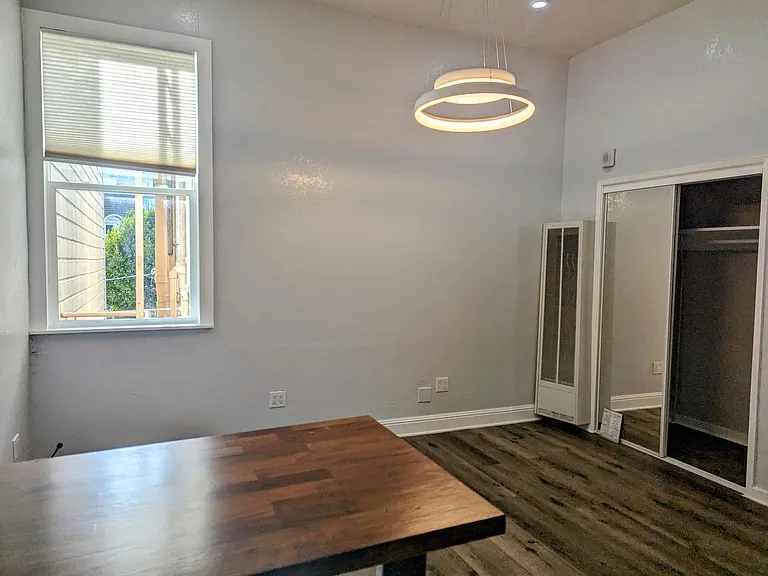 1320 Page St #5 — Photo 1