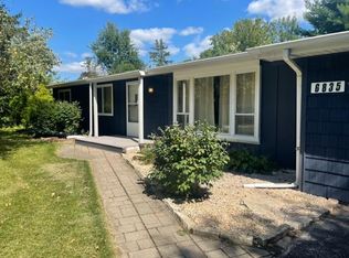 6835 Paddock Ln, Rockford, IL 61114