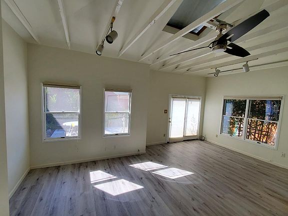 3rd image of 1536 Hester Ave
