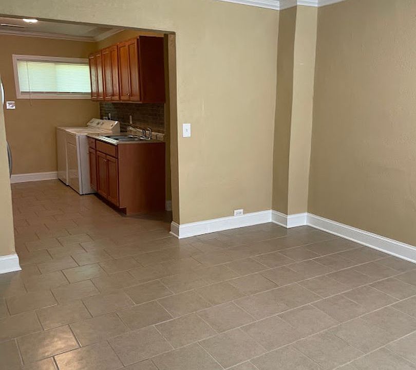 1st image of 5291 Usher Dr #5293