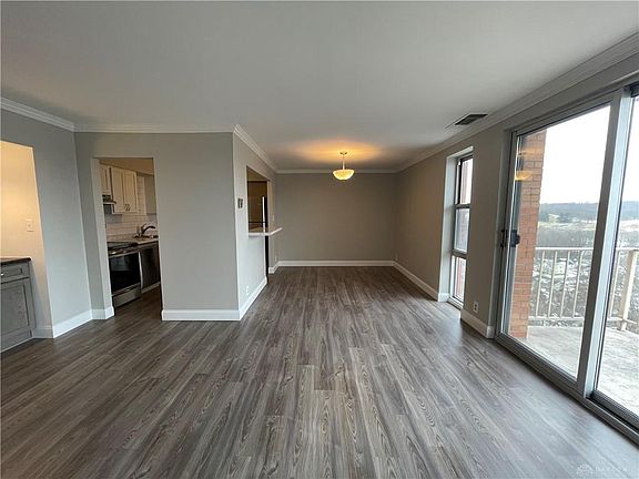 3rd image of 2230 S Patterson Blvd
