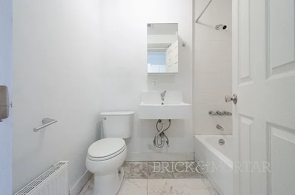 Rented by Brick&Mortar | media 17