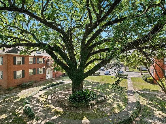 3rd image of 214 Upham St Unit 8D