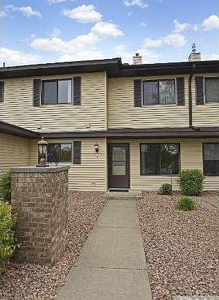 2nd image of 5445 Orleans Lane N