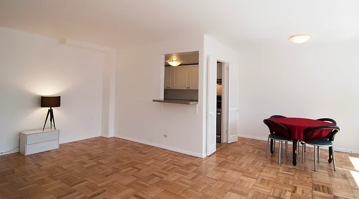 Sold by DYNY Inc | media 10