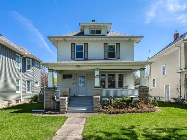 2036 13th St, Moline, IL 61265