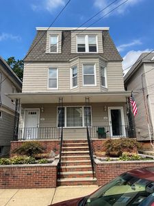 25 W 4th St, Bayonne, NJ, 07002