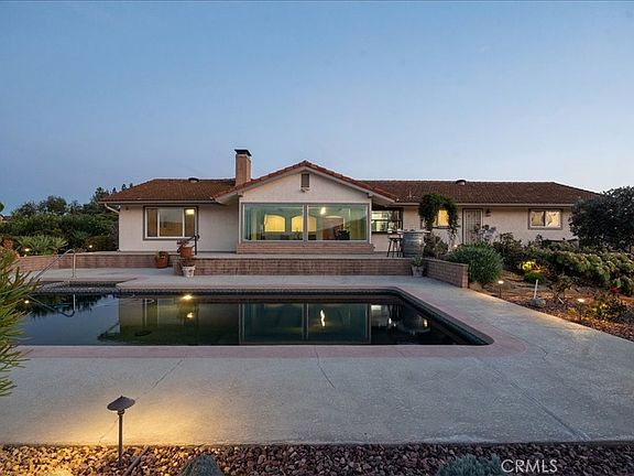 5th image of 1509 Macadamia Dr