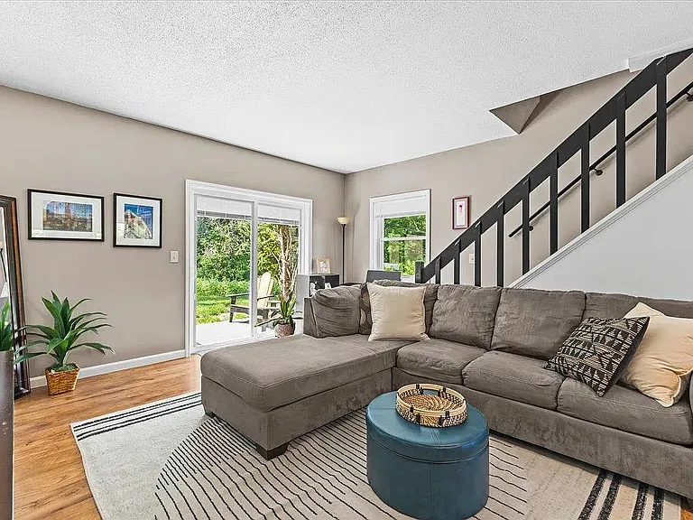 37 Densmore Dr — Photo 36