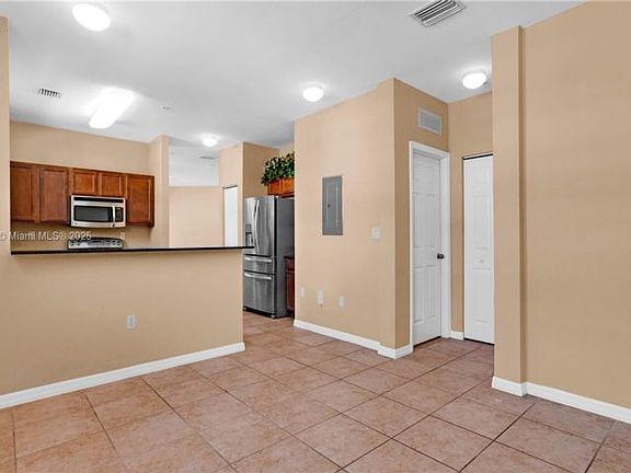 5th image of 8899 107th Ct #208