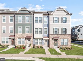 9003 Shady Pines Dr, Urbana, MD 21704