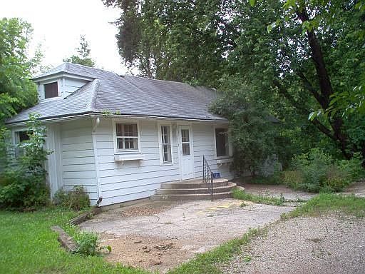2nd image of 26820 N Morey St