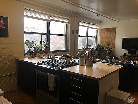 4th image of 468 Grand Ave APT 3B