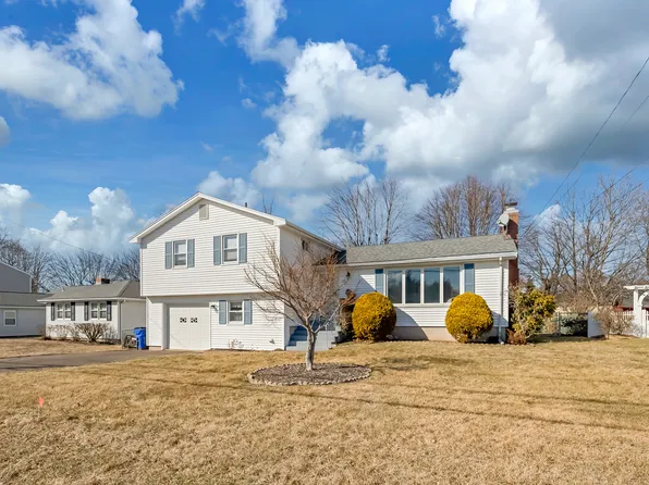 26 Shepard Road, West Hartford, CT 06110