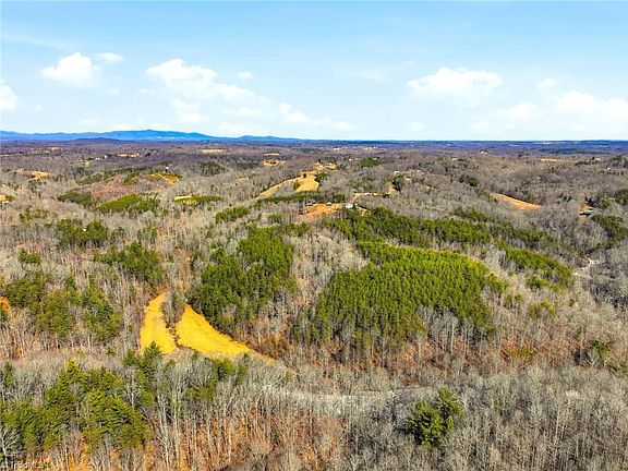 5th image of 1324 Hardie Mabe Rd