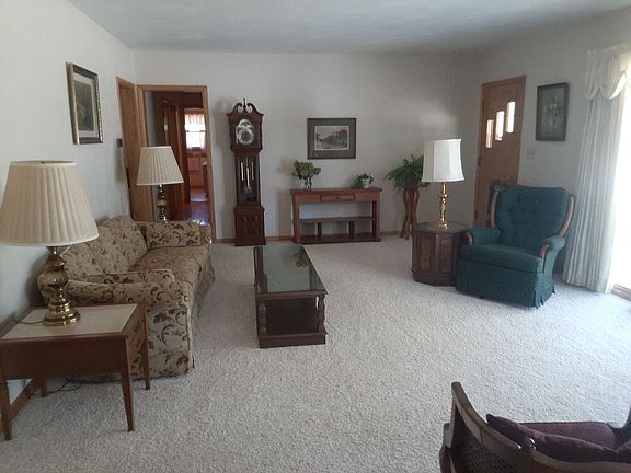 5th image of 123 Woodland Dr