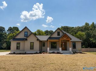 1073 Rosehaven Dr, Southside, AL 35907