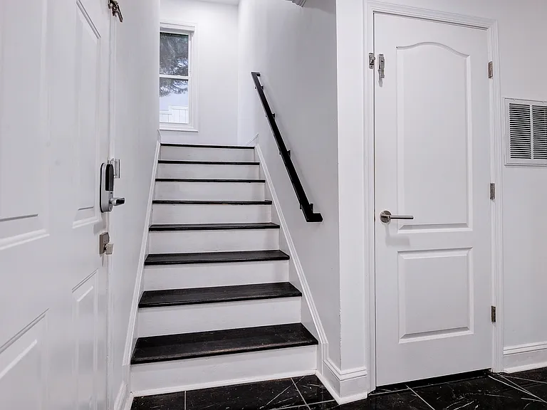 1628 Great Falls St — Photo 26