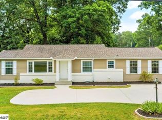 902 E Lee Rd, Taylors, SC 29687